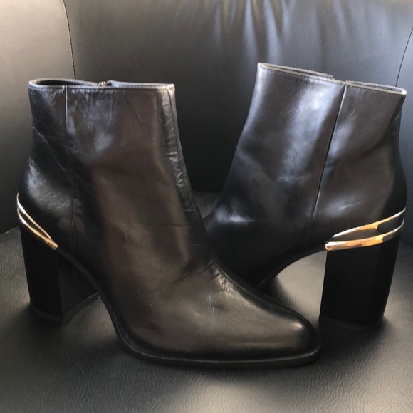 BNWT✨ ZARA Black Boots - Picture 2 of 3